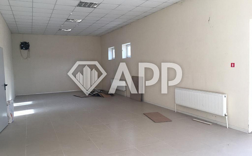 Продам отдельно стоящее здание, 200 м²,  г.Новокубанск, ул. Лермонтова, д.43.  фото