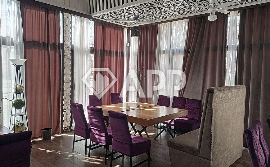 Продам помещения общественного питания, общей площадью 271 м² с готовым Бизнесом фото
