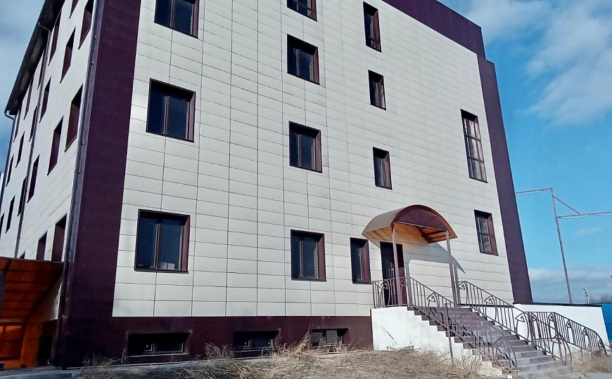 Здание под гостиницу, офисы, мед. центр в крупном жилмассиве, 1185 м² фото