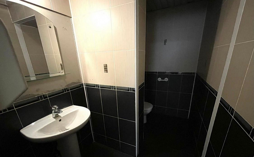 Сдам торговое помещение, 123 м² фото