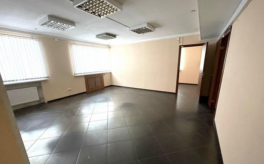 Сдам торговое помещение, 123 м² фото