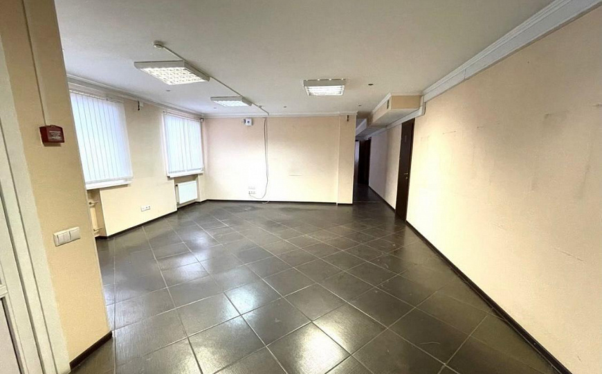 Сдам торговое помещение, 123 м² фото