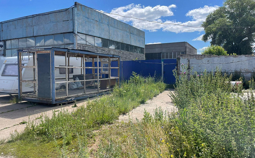 Продается помещение свободного назначения с арендаторами 1 700 м² фото