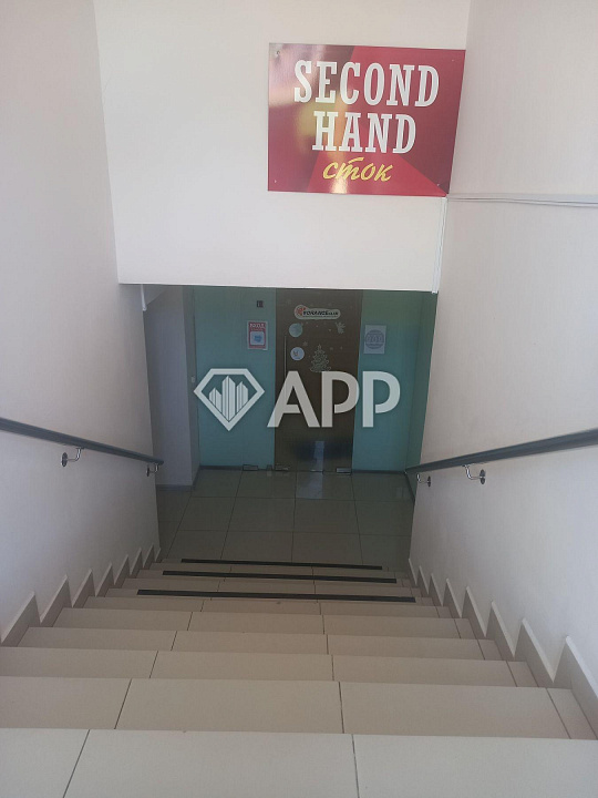 Сдам торговое помещение, 130 м² фото