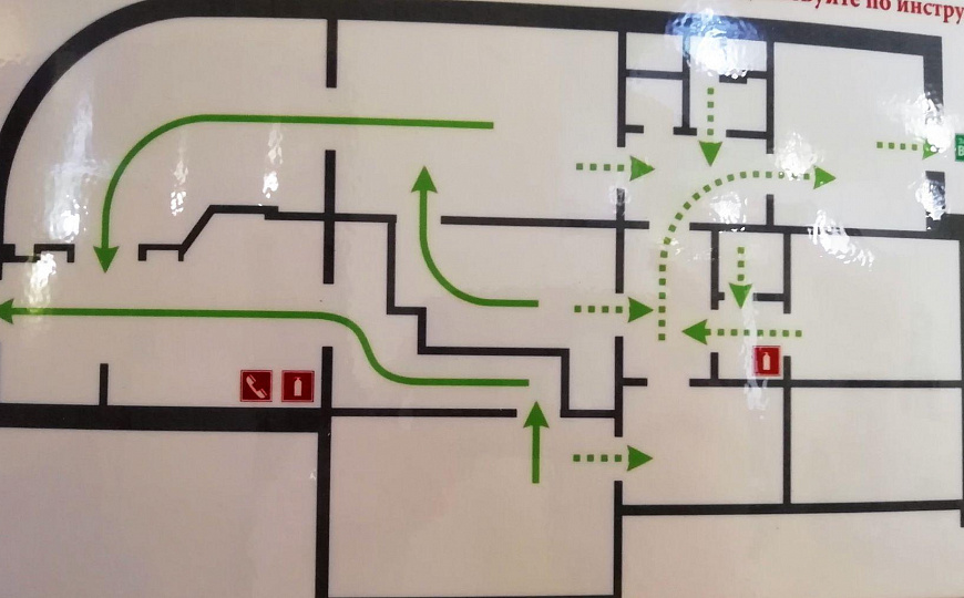 Помещение с арендаторами 150м.(салон красоты) фото