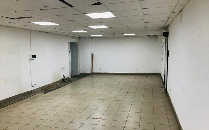 Помещение в торговом комплексе, высокий трафик, 80 м² фото