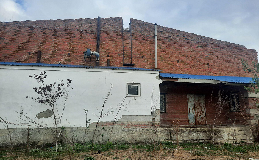 Продам производственное помещение площадью 1173 м² и зем.участок 5587 м² фото