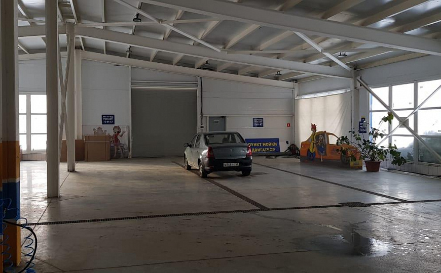 Комплекс с арендаторами 1 500 м² фото