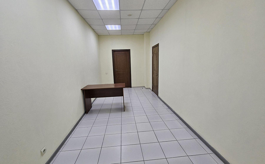 Офисы с парковкой от 40 м² фото