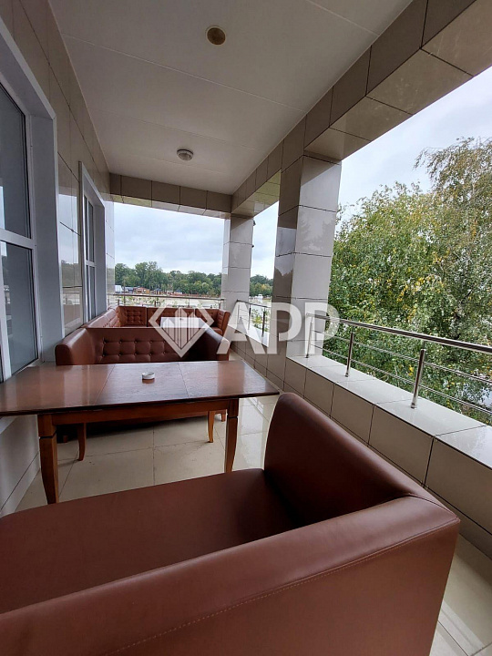 Сдам помещение свободного назначения, 585 м² фото