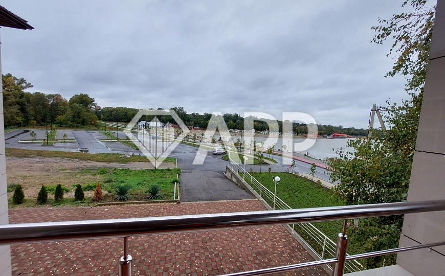 Сдам помещение свободного назначения, 585 м² фото