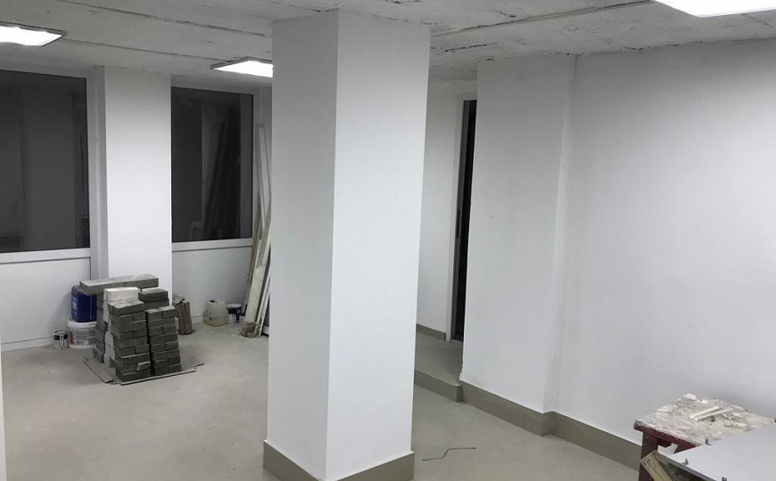 Помещение в центре с арендаторами, 190 м² фото