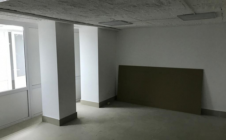 Помещение в центре с арендаторами, 190 м² фото