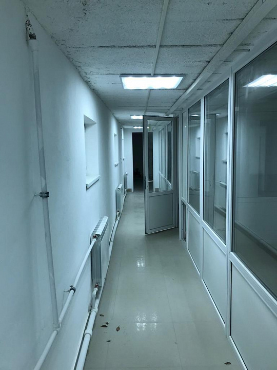 Помещение в центре с арендаторами, 190 м² фото