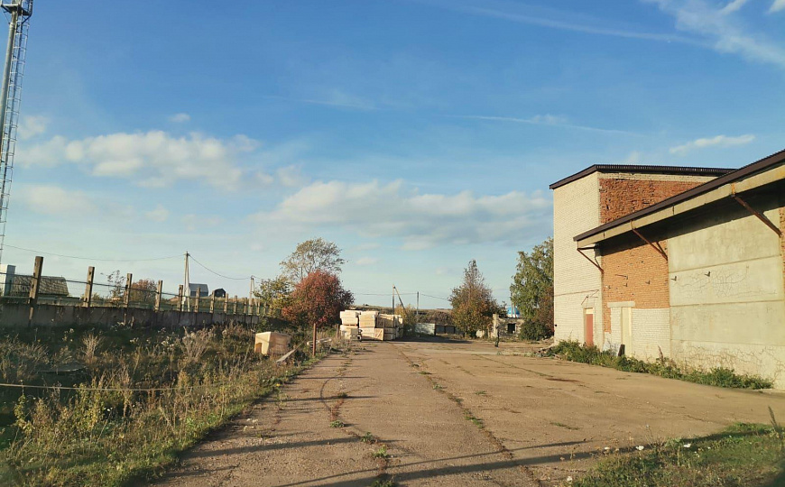 Продается производственная база 2 000 м² фото