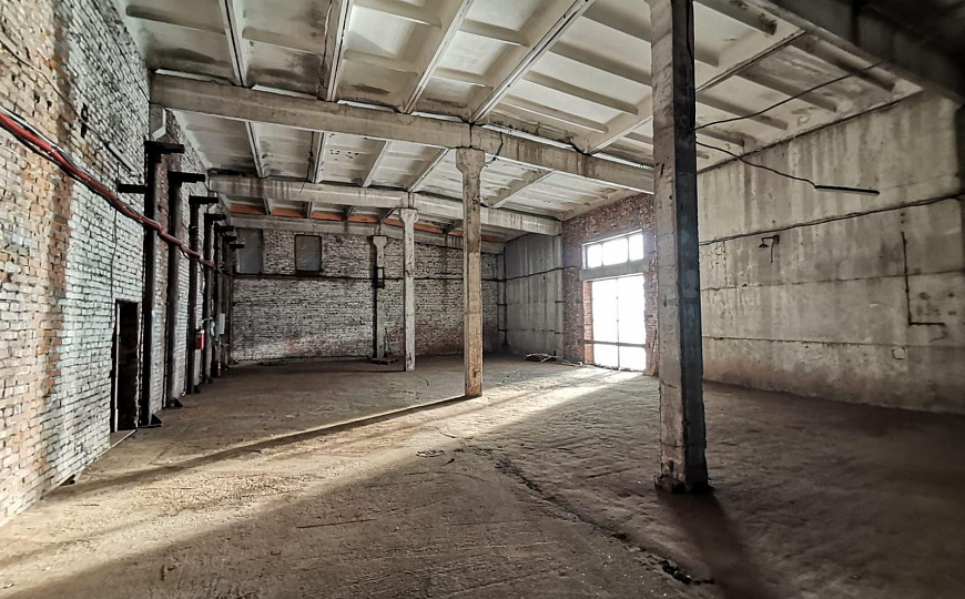 Продается производственная база 2 000 м² фото