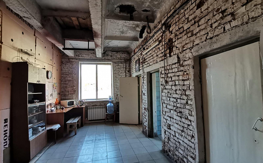 Продается производственная база 2 000 м² фото