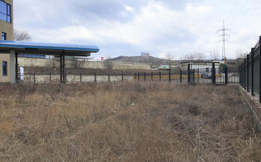 Отдельно стоящее здание, 1 330 м² фото