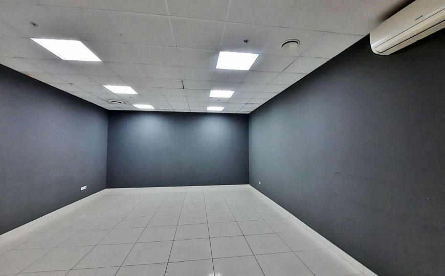 Сдам помещение свободного назначения, 1 500 м² фото