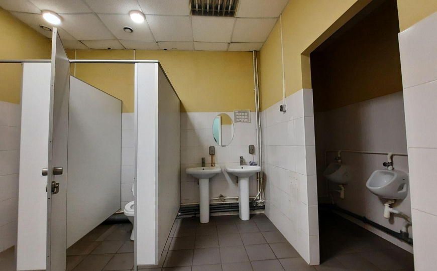 Сдам помещение свободного назначения, 1 500 м² фото
