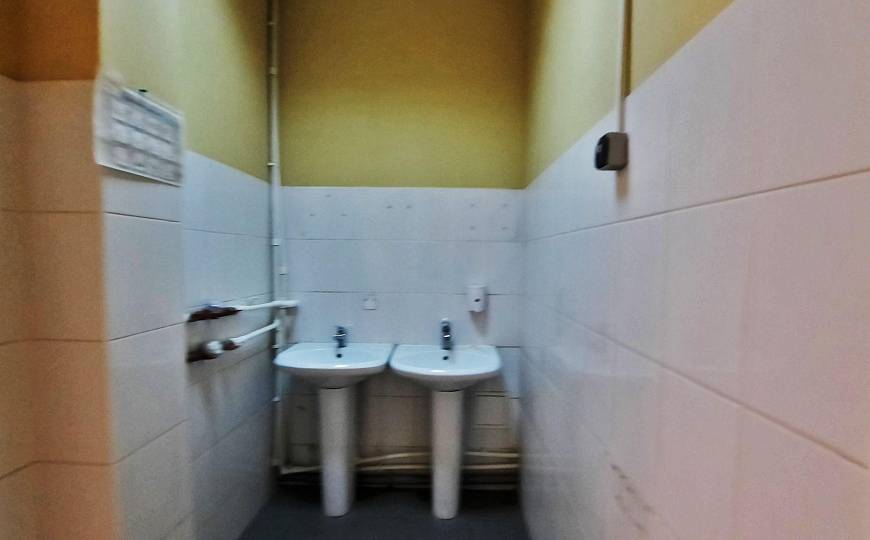 Сдам помещение свободного назначения, 1 500 м² фото