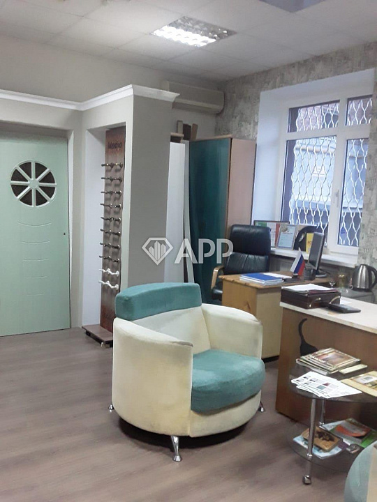 Продам  помещение, общей площадью 294 м².  фото