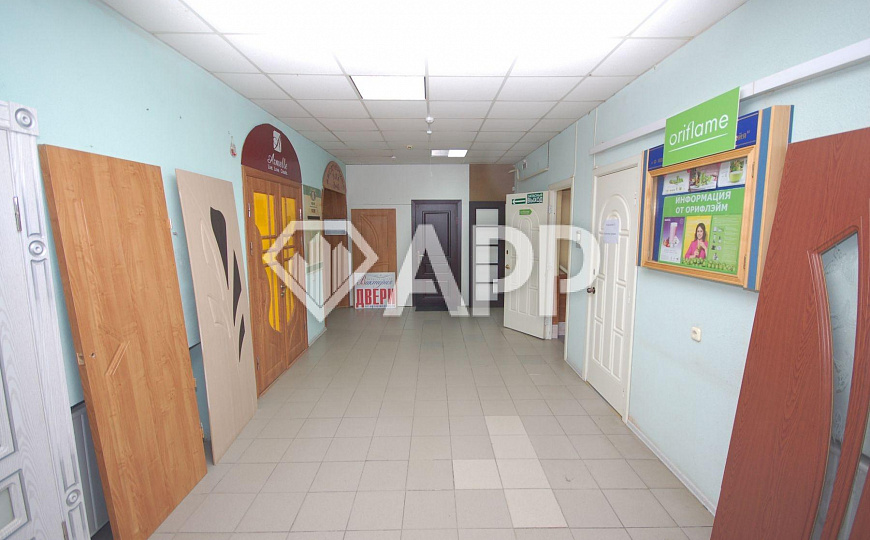 Продам  помещение, общей площадью 294 м².  фото