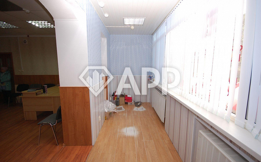 Продам  помещение, общей площадью 294 м².  фото