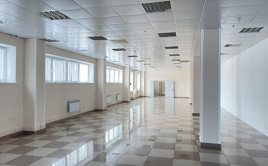Сдам помещение свободного назначения, 661 м² фото