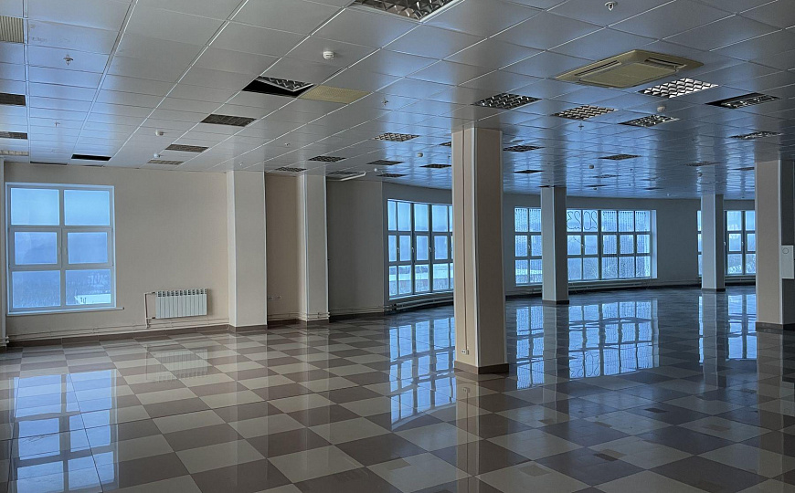 Сдам помещение свободного назначения, 661 м² фото
