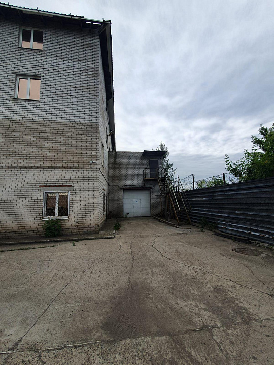 Продается производ.база с арендаторами 1300м² фото