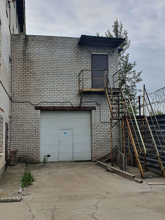Продается производ.база с арендаторами 1300м² фото