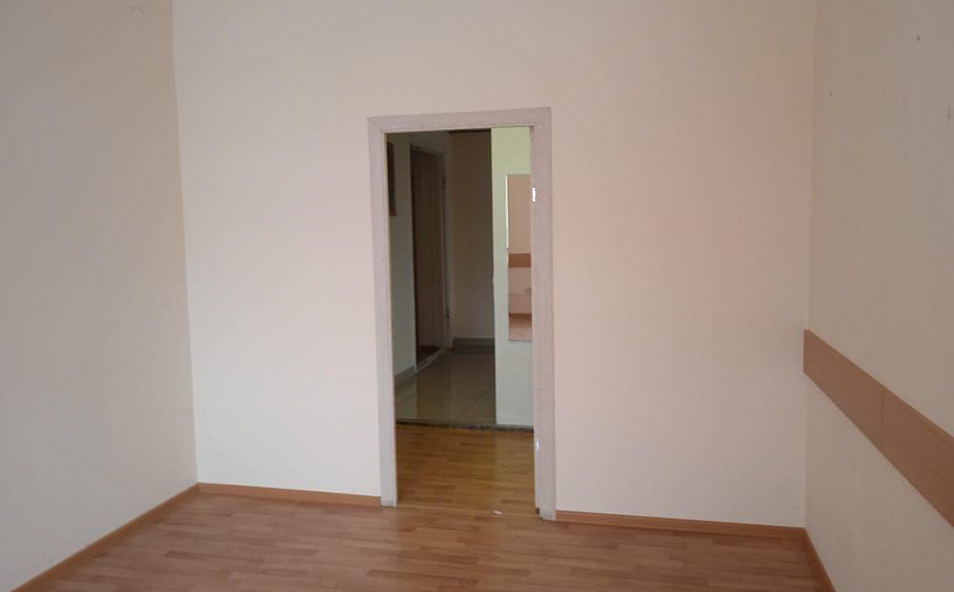 Сдается офис на 2 этаже фото