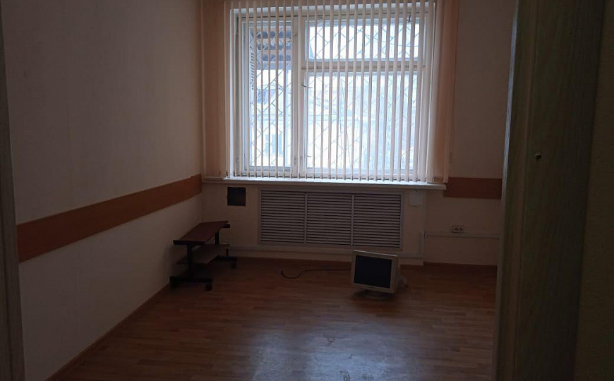 Сдается офис на 2 этаже фото