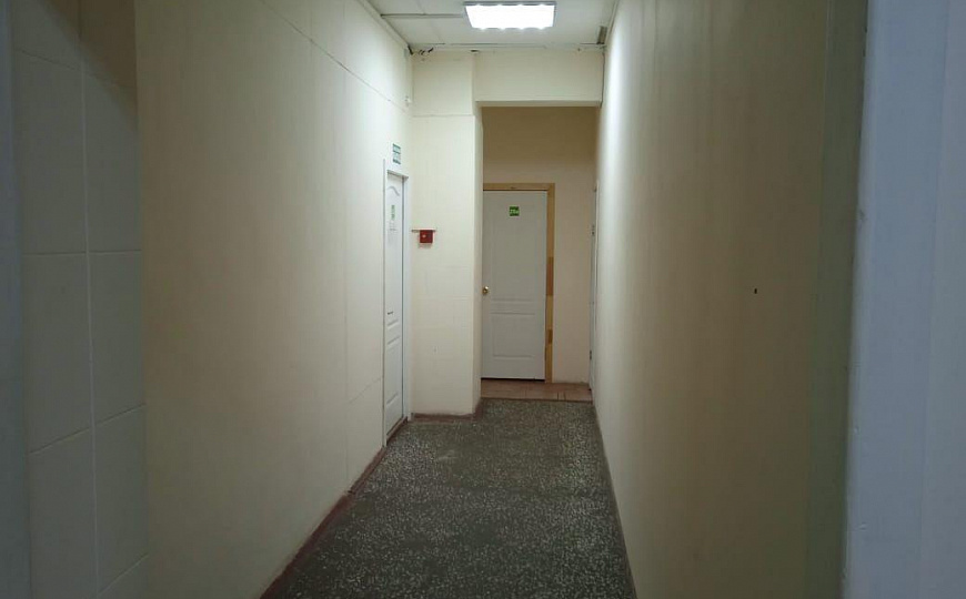 Сдается офис на 2 этаже фото