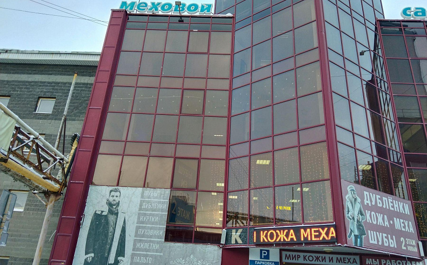 Продам торговое помещение, 3 500 м² фото