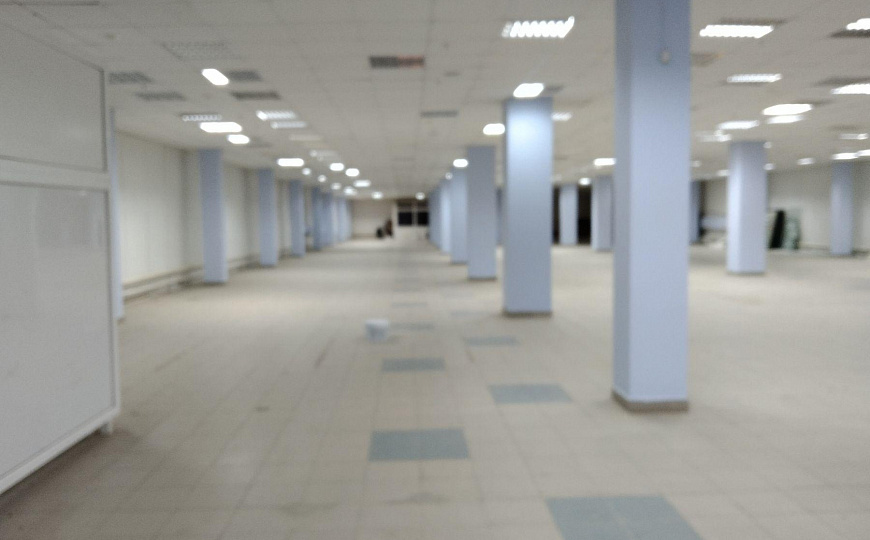 Продам торговое помещение, 3 500 м² фото