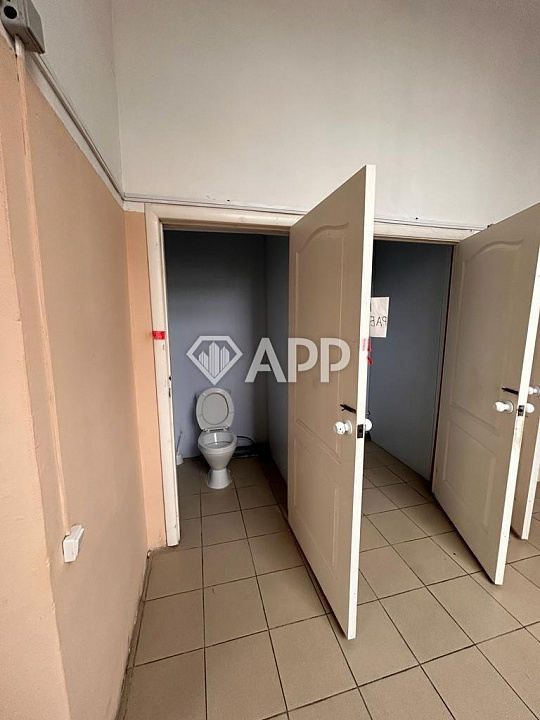 Сдаю отдельно стоящее здание, 450 м² фото