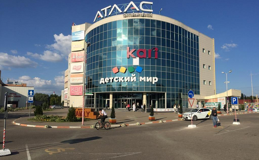 Сдам торговое помещение, 98 м², ТЦ Атлас фото