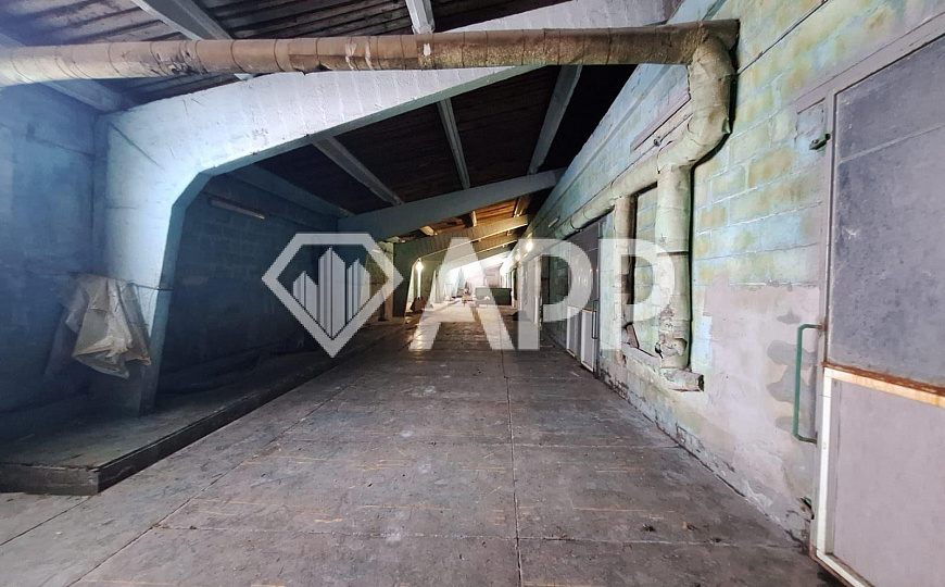 Продам производственное помещение, 2 700 м² фото