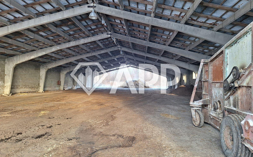 Продам производственное помещение, 2 700 м² фото