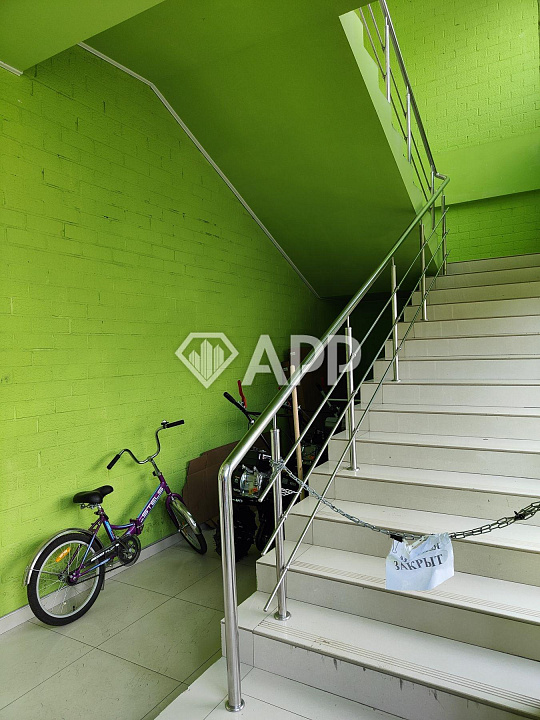 Сдам торговое помещение, 360 м² фото