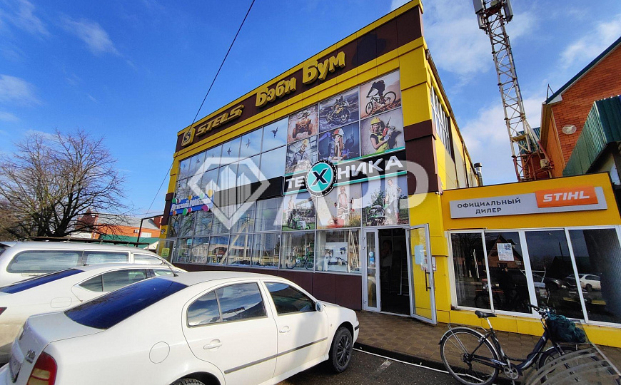 Сдам торговое помещение, 392,7 м² фото