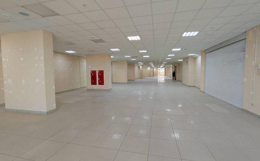 Сдам помещение в торговом центре, 924 м² фото