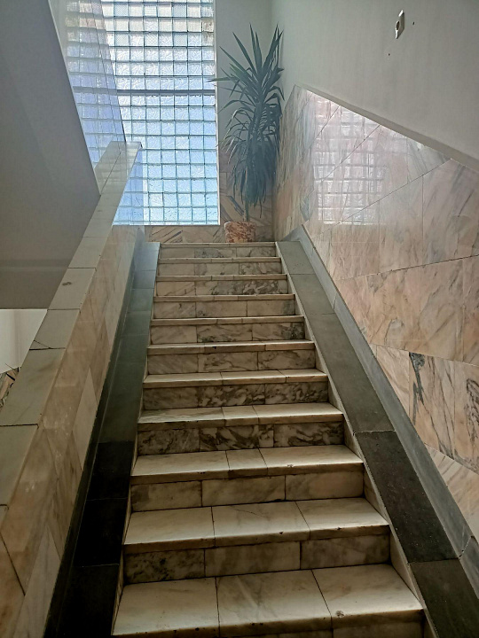  Отдельно стоящее здание, 2 200 м² фото