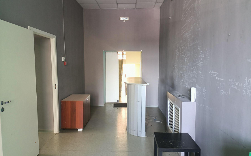  Отдельно стоящее здание, 2 200 м² фото