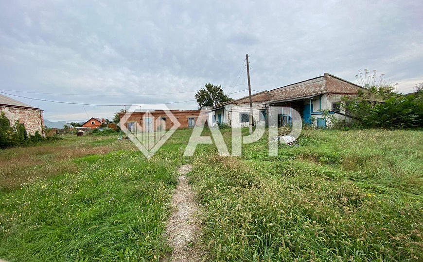 Продам помещение 1000 м², на зем.уч.0,4 гек., ст.Советская, ул.Ленина, д.268.  фото