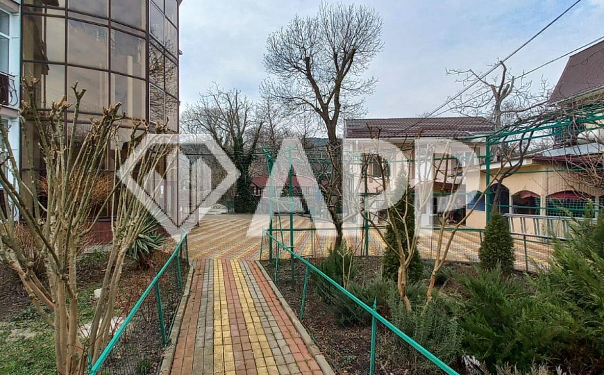 Продаю гостевой дом, 545 м² фото
