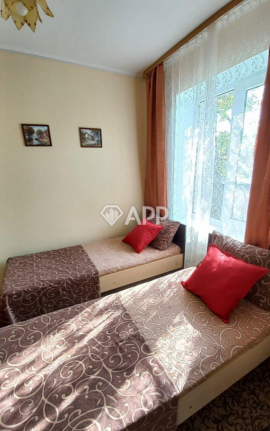 Продаю гостевой дом, 545 м² фото