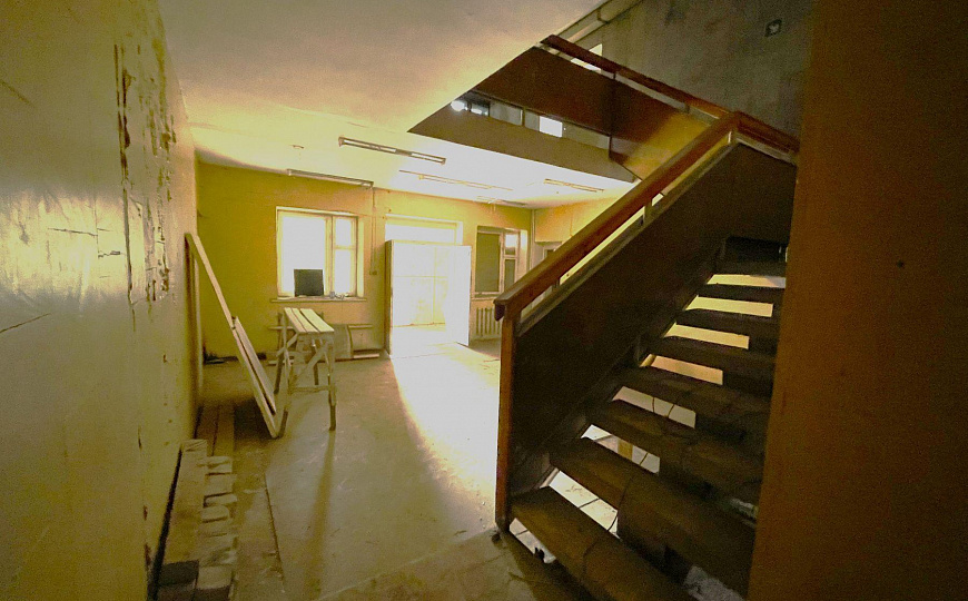 Торгово-офисное помещение, 558 м² фото